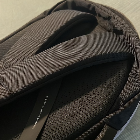 Rare limited edition Aer Rennsport Reunion travel bag / backpack - Picture 16 of 16